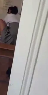 这么正定的姑娘，一定是做题太费脑了