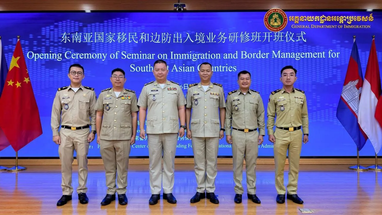 #柬埔寨移民官员赴中国进修 图片 3